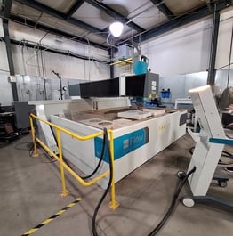 2021 Flow Mach 200 3020 PIVOT Waterjet Cutting Machine (#5622)